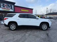 2020 Chevrolet Traverse LT - Extra clean! Oak Forest - Image 9