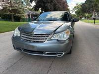 2010 Chrysler Sebring Convertible (68,000 Miles/1 Owner) WI/IL Border - Image 4