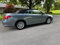 2010 Chrysler Sebring Convertible (68,000 Miles/1 Owner) WI/IL Border - Image 8