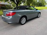 2010 Chrysler Sebring Convertible (68,000 Miles/1 Owner) WI/IL Border - Image 9