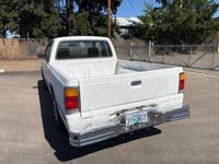 1990 Mazda B2200 Extended Cab Short Bed 2DR Pickup 5 Speed Manual Salem - Image 6