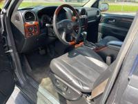 2005 gmc envoy v8 5.3 4x4 super clean Jacksonville - Image 10