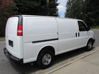 2017 CHEVROLET EXPRESS G2500 3/4 TON CARGO*WORK READY ! NICE ! BELLEVUE*CARGO VAN-WORK READY TODAY! - Image 3