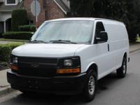 2017 CHEVROLET EXPRESS G2500 3/4 TON CARGO*WORK READY ! NICE ! BELLEVUE*CARGO VAN-WORK READY TODAY! - Image 8