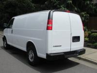 2017 CHEVROLET EXPRESS G2500 3/4 TON CARGO*WORK READY ! NICE ! BELLEVUE*CARGO VAN-WORK READY TODAY! - Image 9