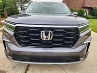 2023 Honda Pilot Elite AWD Tower Rd Mundelein, IL 60060 - Image 5