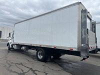 2018 Hino 338 LOW MILES! 3300 HOUR REEFER UNIT! 26 FT BOX! - Image 4