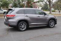 2018 Toyota Highlander AWD All Wheel Drive XLE SUV Victory Motors of Colorado - Image 5
