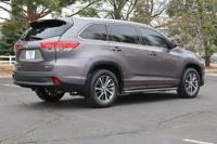 2018 Toyota Highlander AWD All Wheel Drive XLE SUV Victory Motors of Colorado - Image 6
