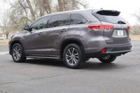 2018 Toyota Highlander AWD All Wheel Drive XLE SUV Victory Motors of Colorado - Image 8