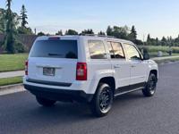 2016 Jeep Patriot SUV. CLEAR TITLE. CARFAX (2 owners) daily Driver multnomah county - Image 7
