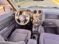 2016 Jeep Patriot SUV. CLEAR TITLE. CARFAX (2 owners) daily Driver multnomah county - Image 8