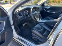 💥RARE 2012 Volvo S60 T6 R-Design TURBO AWD 325HP CLEAN💥 South Salem - Image 9