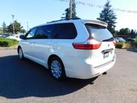 2015 Toyota Sienna XLE Premium van Blizzard Pearl CALL 503-836-3777 FOR AVAILABILITY - Image 4