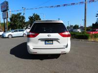 2015 Toyota Sienna XLE Premium van Blizzard Pearl CALL 503-836-3777 FOR AVAILABILITY - Image 5