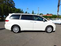 2015 Toyota Sienna XLE Premium van Blizzard Pearl CALL 503-836-3777 FOR AVAILABILITY - Image 7