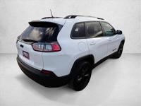 2019 Jeep Cherokee Altitude 4x4 4WD SUV AUTONATION Call (720) 799-0905 or MESSAGE/CHAT to confirm availability - Image 5