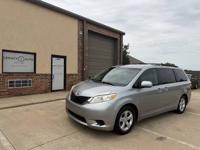 2013 Toyota Sienna 8-Passenger Minivan Edmond @ Legacy Auto - Image 10