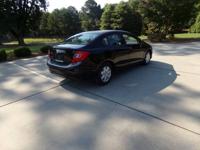 2013 honda civic sedan lx 2 owners(340K)hwy miles sharp car runs xxxxx riverdale - Image 6