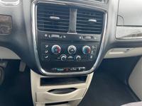 2011 dodge grand caravan tacoma / pierce - Image 9