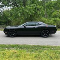 2014 Dodge Challenger - Image 9