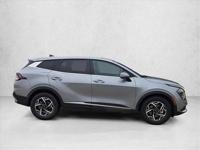 2025 Kia Sportage LX SUV AUTONATION Call (281) 769-3274 or MESSAGE/CHAT to confirm availability - Image 5