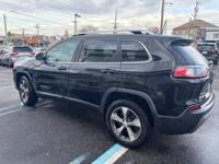 2019 Jeep Cherokee Limited 4x4. LOW MILES!!! ASK ABOUT DOWN PAYMENT ASSISTANCE! + LEASING AVAILABLE! - Image 6