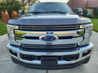 2019 Ford F-250 Lariat F250 Diesel Lifted **76K Miles** Tower Rd Mundelein, IL 60060 - Image 3