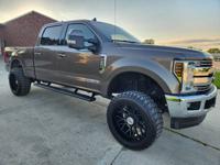 2019 Ford F-250 Lariat F250 Diesel Lifted **76K Miles** Tower Rd Mundelein, IL 60060 - Image 5
