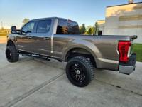 2019 Ford F-250 Lariat F250 Diesel Lifted **76K Miles** Tower Rd Mundelein, IL 60060 - Image 8