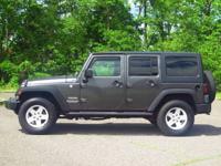 2017 Jeep Wrangler Unlimited Sport S 4x4 4dr SUV East Brunswick, NJ - Image 3