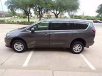 23 CHRYSLER VOYAGER LX HANDICAP WHEELCHAIR REAR ENTRY RAMP VAN Irving, TX - Image 6