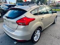 2015 Ford Focus Hatchback SE Tacoma - Image 4