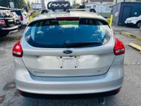 2015 Ford Focus Hatchback SE Tacoma - Image 8