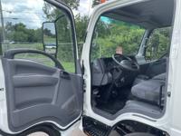 2015 Isuzu Npr Box Truck manhattan - Image 8