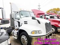 2009 Mack Tandem Axle Conventional Tractor Willow Springs, Illinois - Image 3