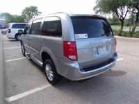 42K MILE DODGE GRAND CARAVAN SXT HANDICAP WHEELCHAIR RAMP VAN Irving, TX - Image 7