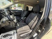 2019 Nissan Rogue FWD SV - Image 10