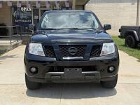 2020 Nissan Frontier Crew Cab 4x4 SV Auto - Image 3