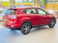 2018 Toyota RAV4 LE Sport Utility 4D Shoreline - Image 5