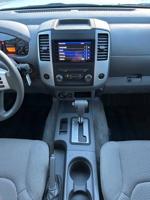 2016 Nissan Frontier SV 4X4 Auburn - Image 8