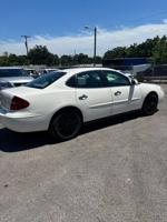 2007 Buick Lacrosse CX * Low original miles* Well Maintained - Image 4