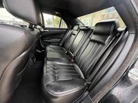2021 Chrysler 300 300S RWD - Image 10