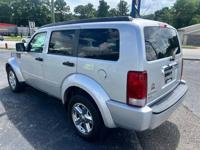 2008 Dodge Nitro SLT leather one owner power clean carfax Winder - Image 5