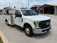 2019 FORD F350 REG CAB GAS W/ UTILITY BED AND CRANE NOBLE - Image 3
