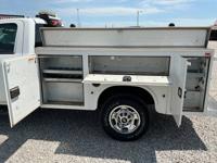 2015 CHEVROLET K2500 REG CAB GAS 4WD W/ UTILITY BED NOBLE - Image 8