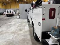 2019 Ford F-350 4x4 Extended Cab XL Utility Bed Mid TN - Image 8