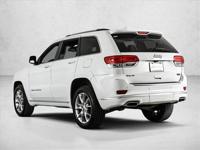 2016 Jeep Grand Cherokee Summit 4x4 4WD SUV AUTONATION Call (708) 401-9586 or MESSAGE/CHAT to confirm availability - Image 9