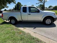 2014 Nissan Frontier S 5 speed shift Norman - Image 5