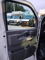 2022 GMC Savana 3500 Reefer Refrigerated Box Truck Thermo King V320MAX otp east - Image 10